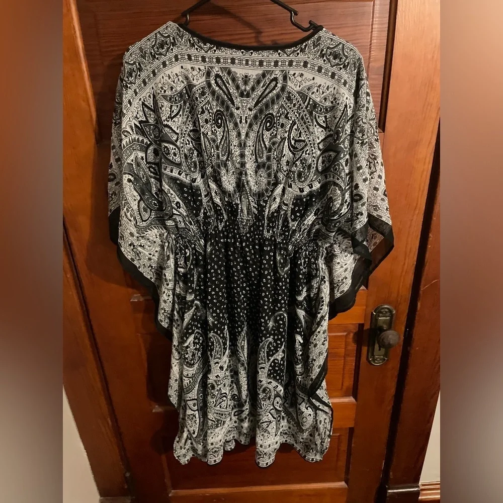 New Without Tags Black Paisley Boho Dress *make offers* - Picture 3 of 9